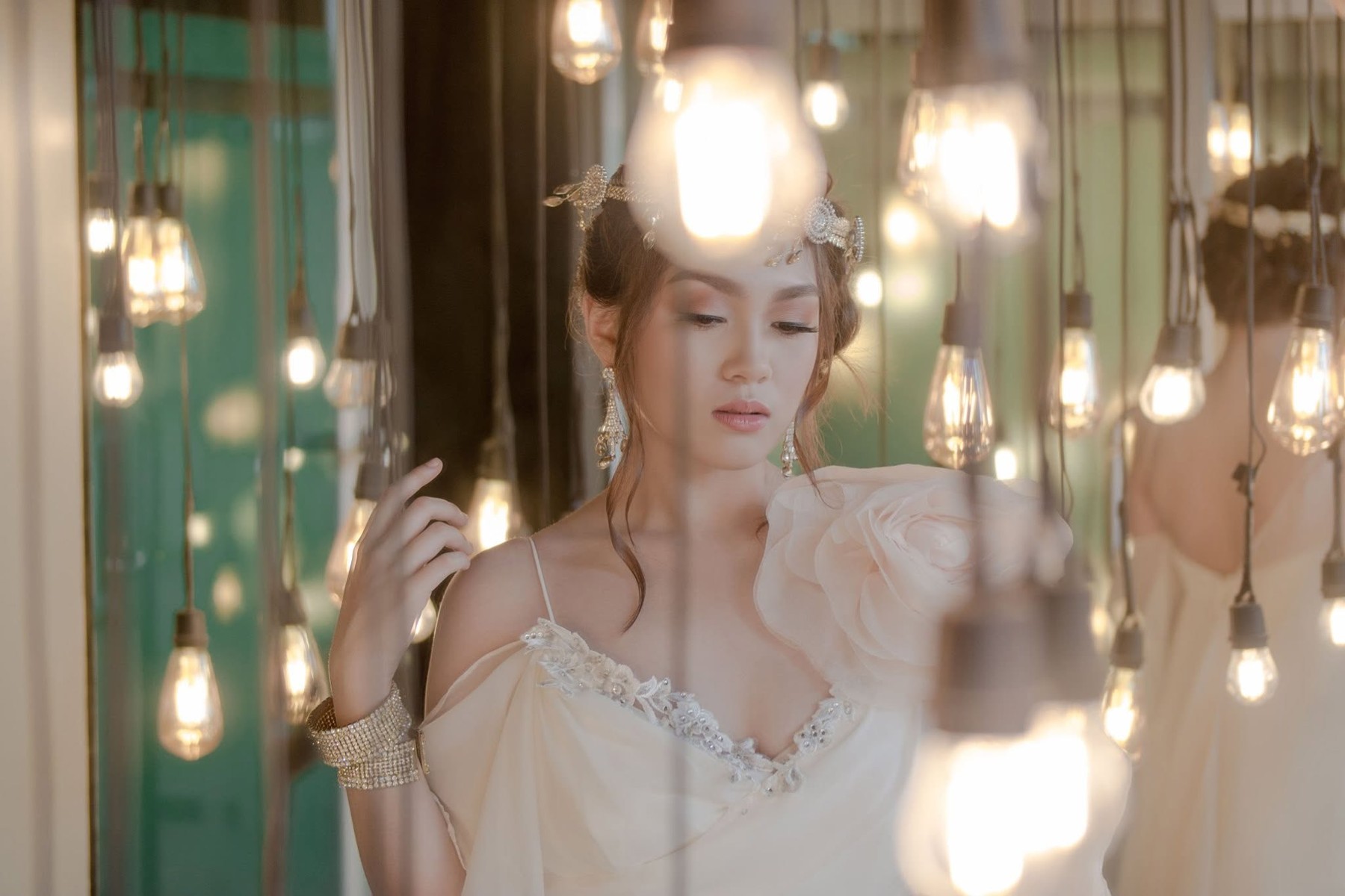 Sophia surrounded by glowing lights